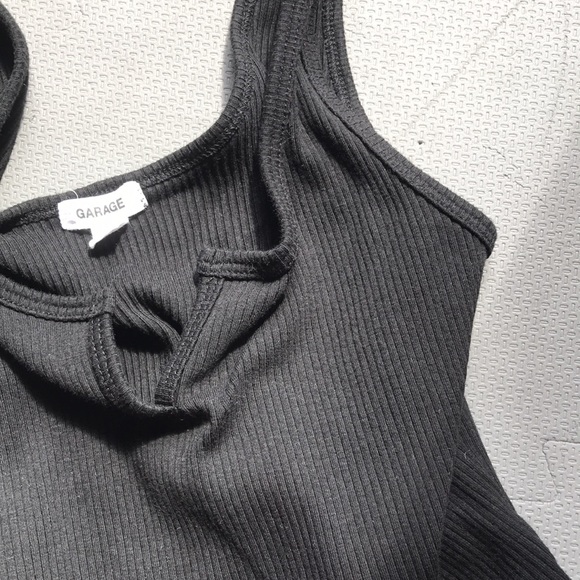 Garage Naomi Notch Front Tank - Picture 3 of 9